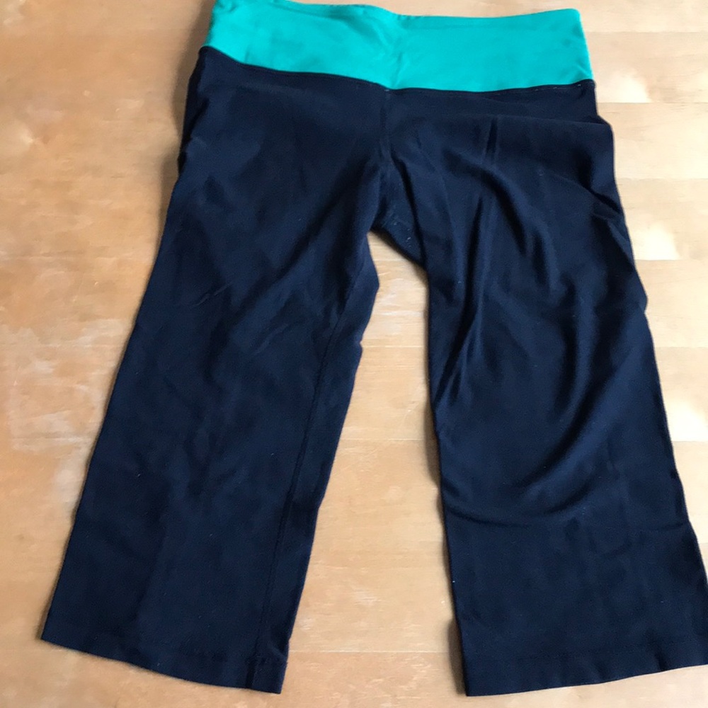 Lululemon Reversible Crops